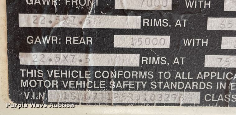 image for item JD9302 1994 Blue Bird  school bus