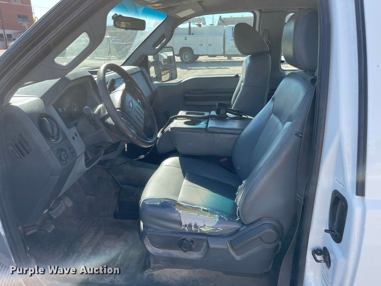 image for item JD9309 2011 Ford F250 Super Duty XL  SuperCab pickup truck