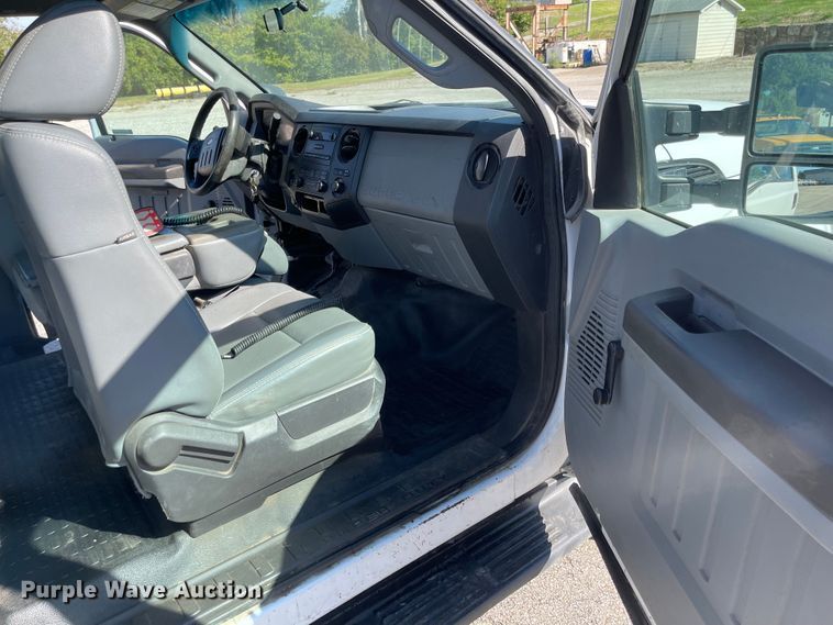 image for item JD9309 2011 Ford F250 Super Duty XL  SuperCab pickup truck