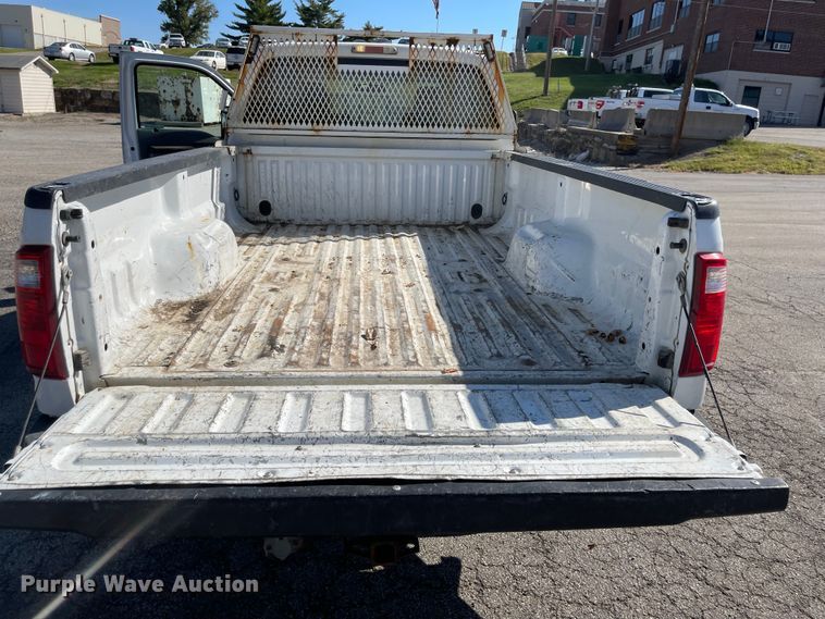 image for item JD9309 2011 Ford F250 Super Duty XL  SuperCab pickup truck