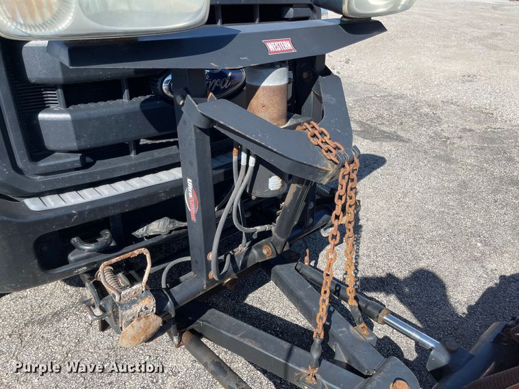 image for item JD9309 2011 Ford F250 Super Duty XL  SuperCab pickup truck