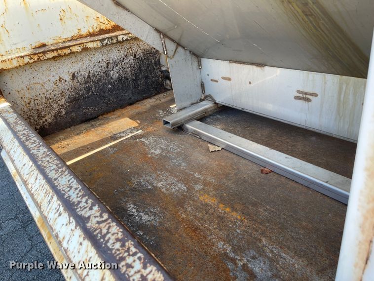 image for item JD9310 2009 Dodge Ram 5500HD  Quad Cab dump truck