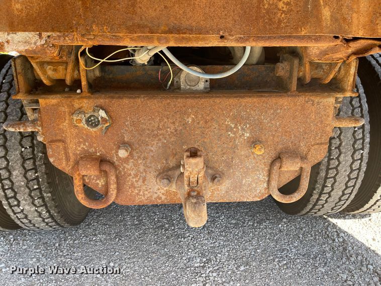 image for item JD9312 2006 International 7400  dump truck