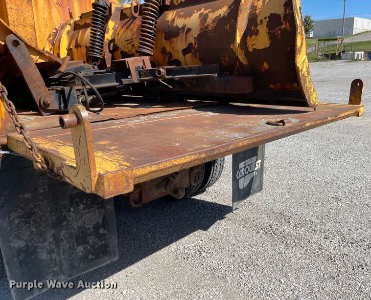 image for item JD9312 2006 International 7400  dump truck