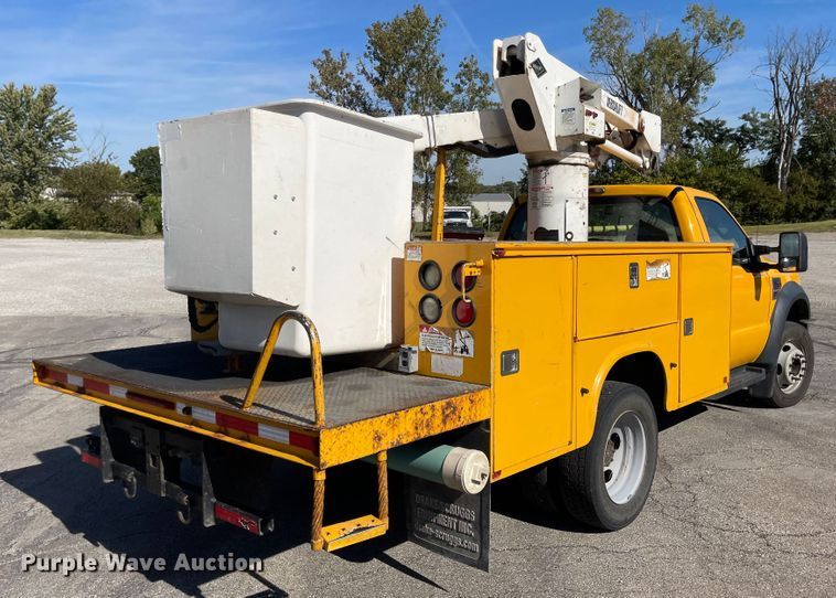 image for item JD9315 2009 Ford F550 Super Duty  bucket truck