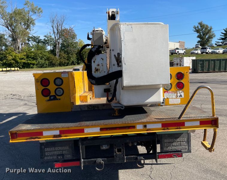 image for item JD9315 2009 Ford F550 Super Duty  bucket truck