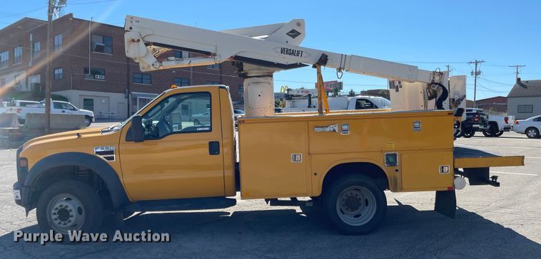 image for item JD9315 2009 Ford F550 Super Duty  bucket truck