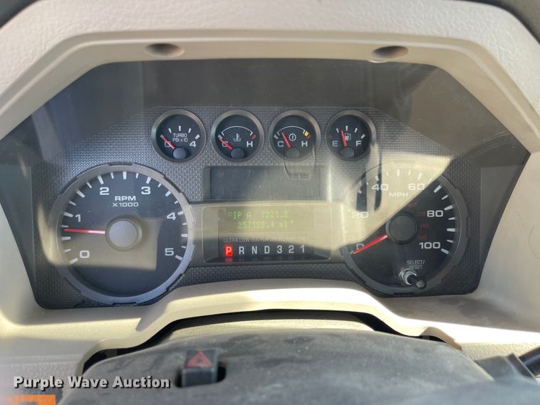 image for item JD9315 2009 Ford F550 Super Duty  bucket truck