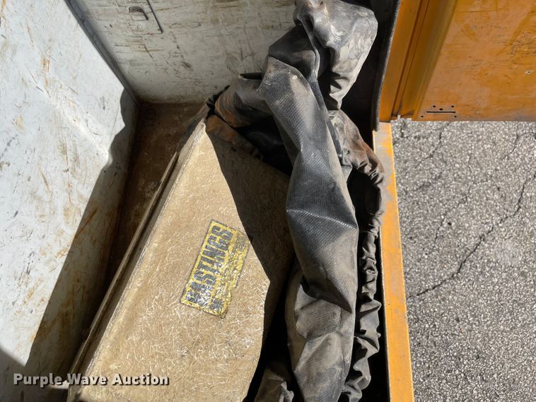 image for item JD9315 2009 Ford F550 Super Duty  bucket truck