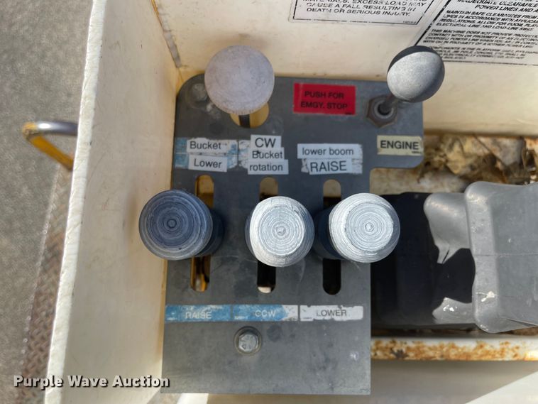 image for item JD9315 2009 Ford F550 Super Duty  bucket truck