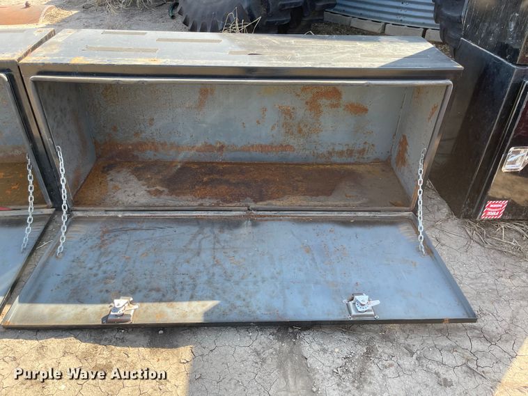 image for item JD9324 (4) toolboxes