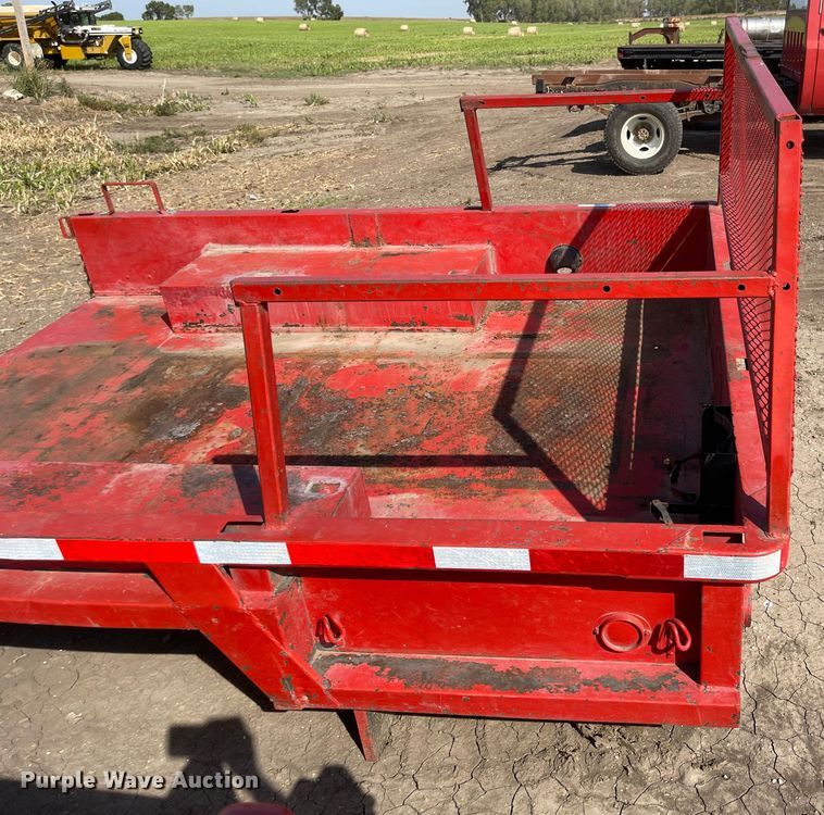 image for item JD9326 Steel flatbed