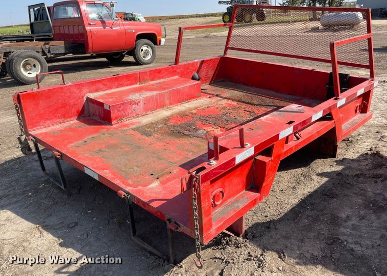 image for item JD9326 Steel flatbed
