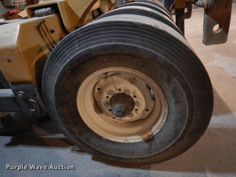 image for item JJ9659 Walk n Roll WR90 Series 3  pneumatic roller