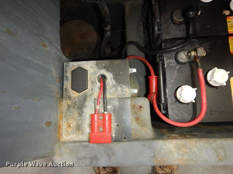 image for item KF9181 Nobles 2601  floor scrubber