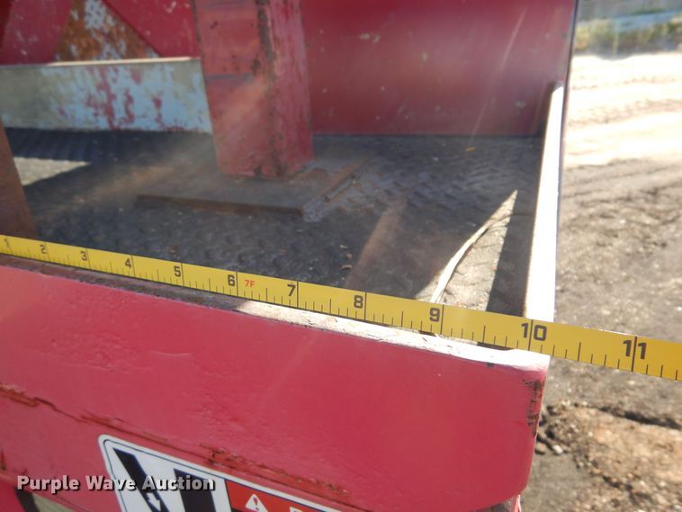 image for item KI9237 2005 Kenworth T300  bucket truck