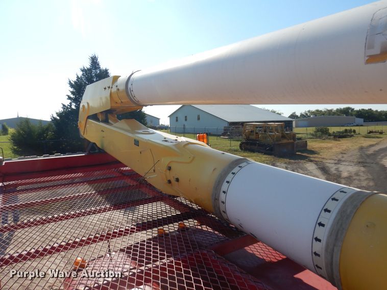 image for item KI9237 2005 Kenworth T300  bucket truck