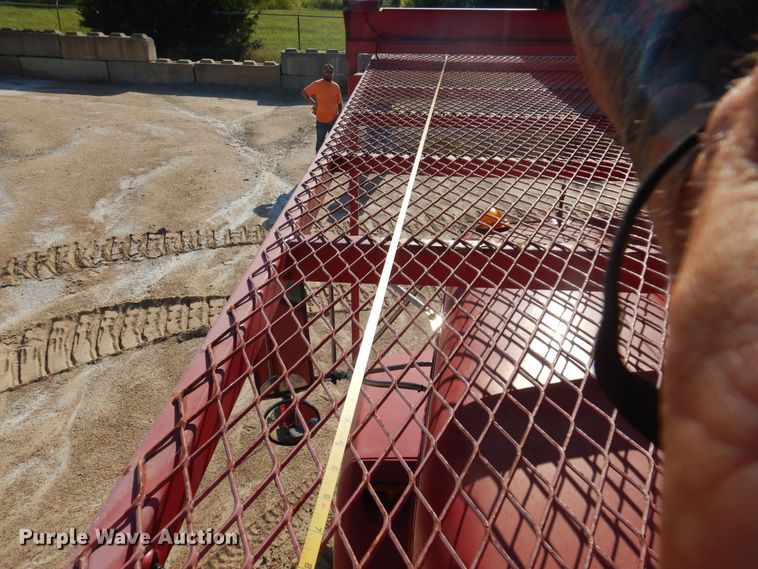 image for item KI9237 2005 Kenworth T300  bucket truck