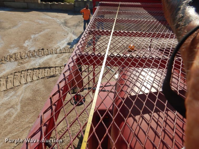 image for item KI9237 2005 Kenworth T300  bucket truck