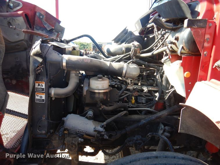 image for item KI9237 2005 Kenworth T300  bucket truck