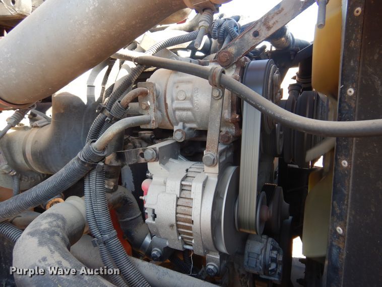 image for item KI9237 2005 Kenworth T300  bucket truck