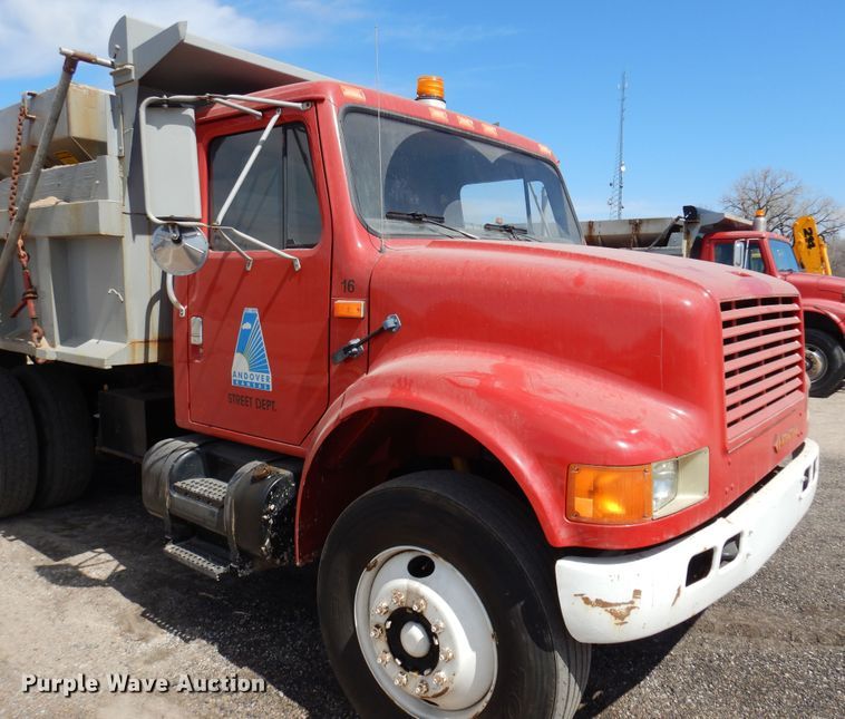 image for item KI9433 1991 International 4700  dump truck