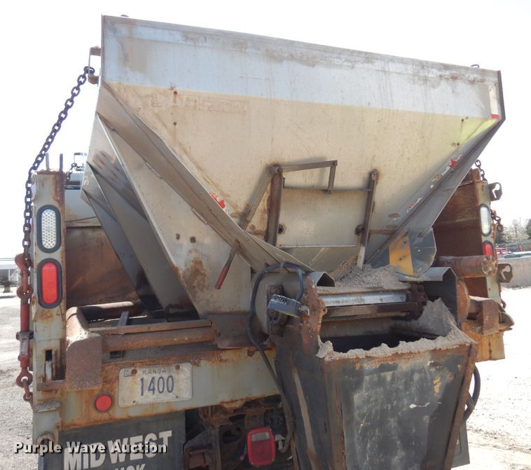 image for item KI9433 1991 International 4700  dump truck