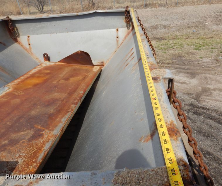 image for item KI9433 1991 International 4700  dump truck