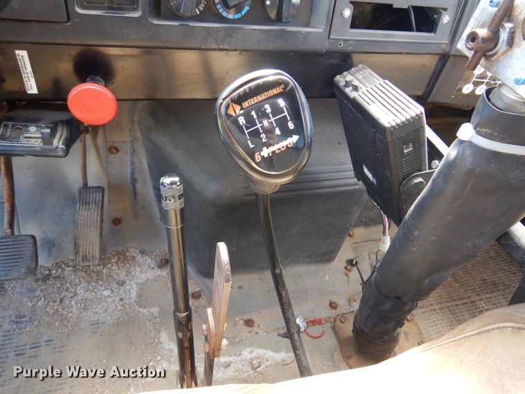 image for item KI9433 1991 International 4700  dump truck