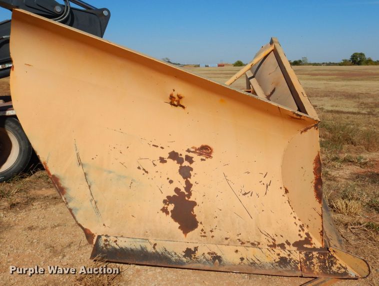 image for item KJ9151 Henke  12' W V-plow