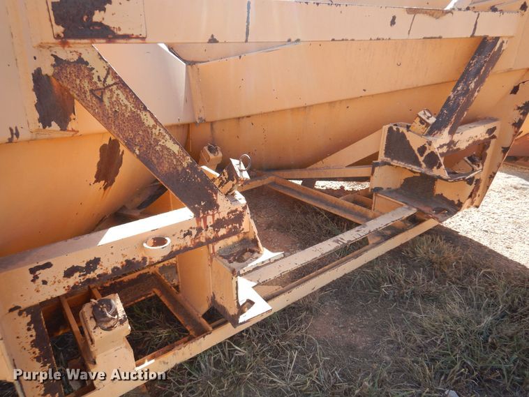 image for item KJ9151 Henke  12' W V-plow