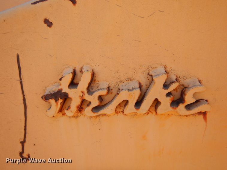 image for item KJ9151 Henke  12' W V-plow