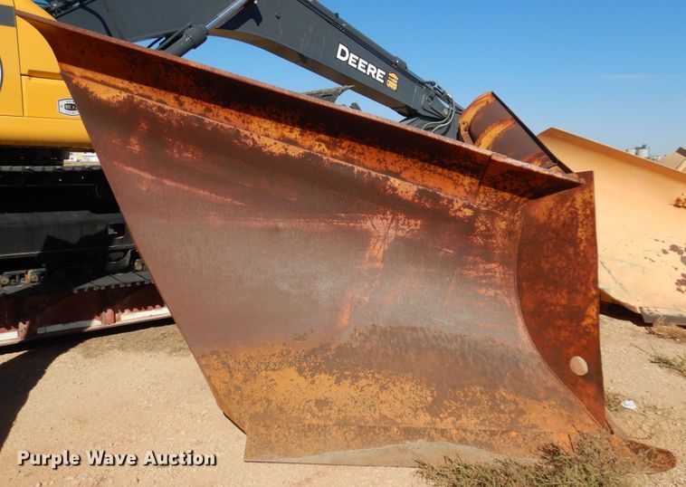 image for item KJ9152 Wasau VX5896  13'W V-plow