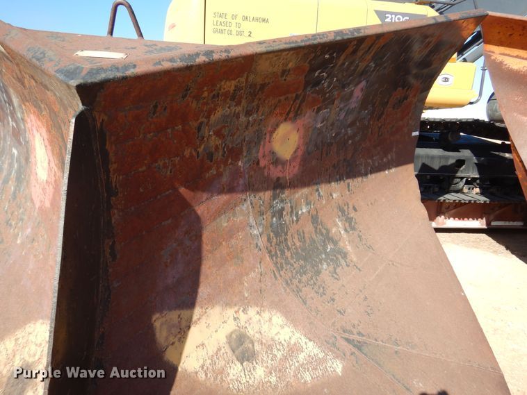 image for item KJ9153 12'W V-plow