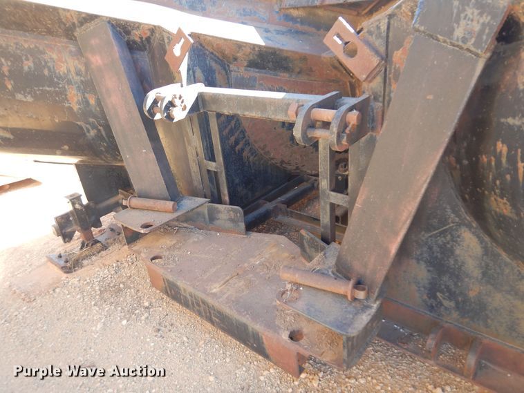 image for item KJ9153 12'W V-plow