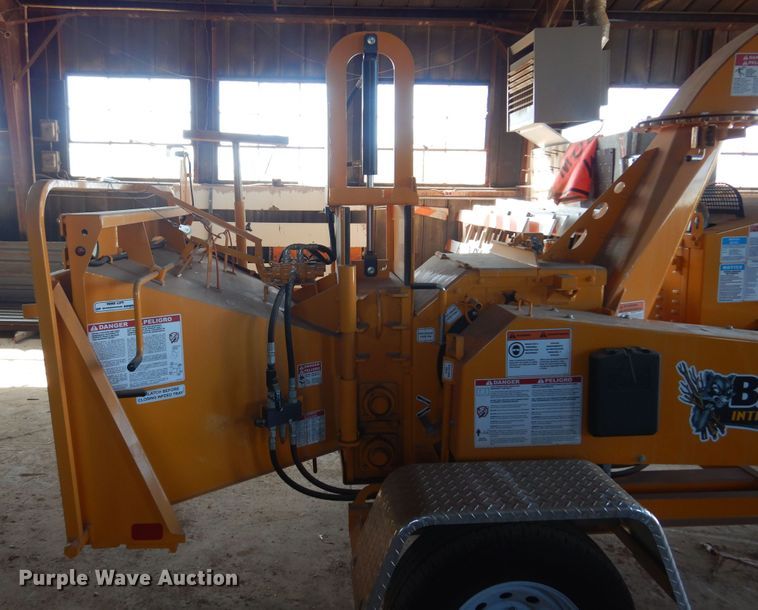 image for item KO9800 2018 Bandit Intimidator 12XPC  wood chipper