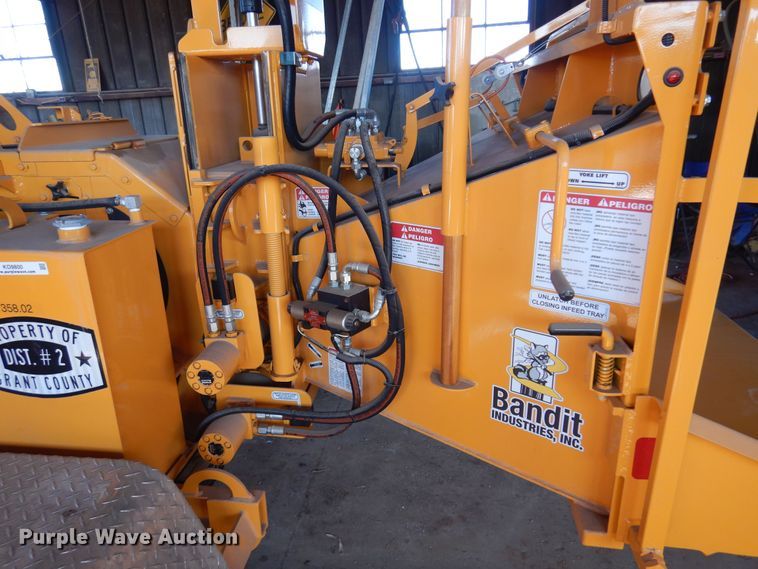 image for item KO9800 2018 Bandit Intimidator 12XPC  wood chipper