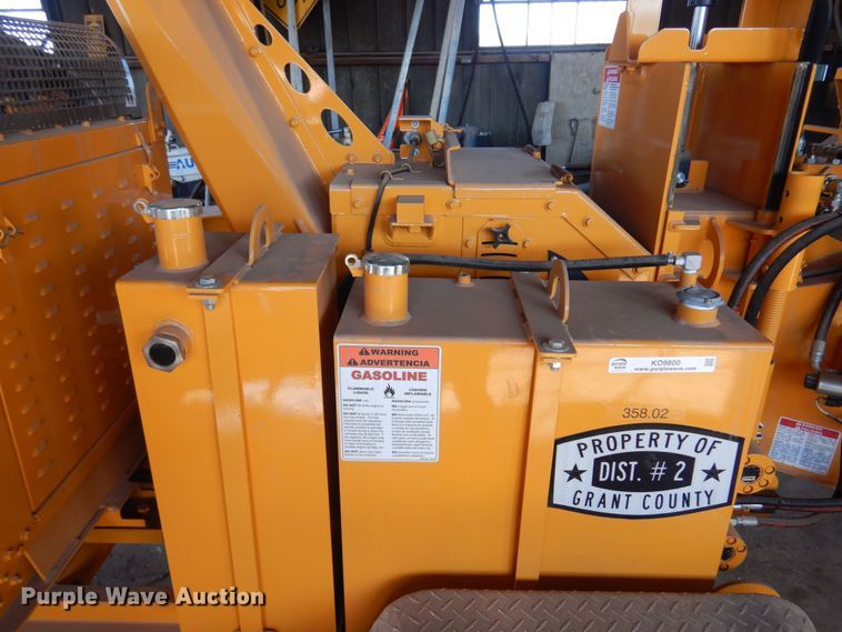 image for item KO9800 2018 Bandit Intimidator 12XPC  wood chipper