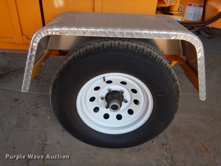 image for item KO9800 2018 Bandit Intimidator 12XPC  wood chipper