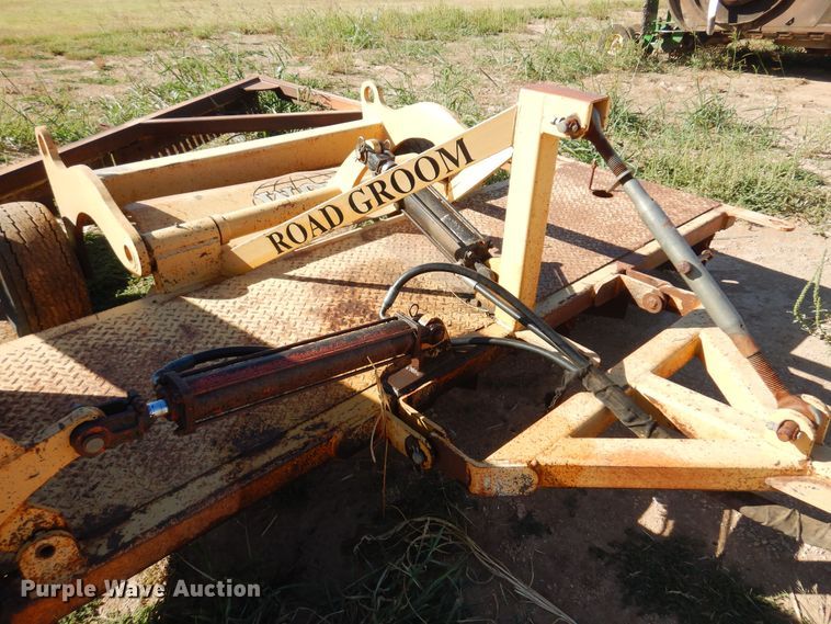 image for item KO9810 Road Groom RG8.5W  road maintainer