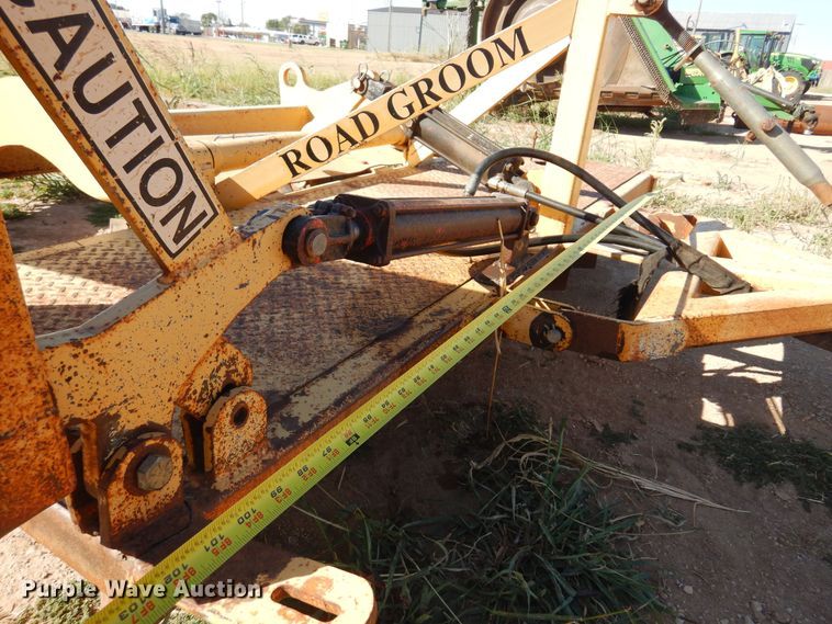 image for item KO9810 Road Groom RG8.5W  road maintainer