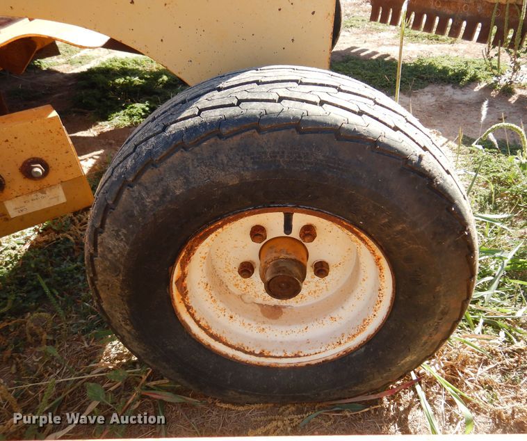 image for item KO9810 Road Groom RG8.5W  road maintainer