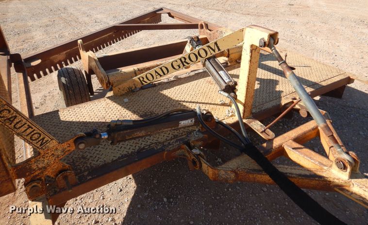 image for item KO9811 Road Groom RG8.5W  road maintainer