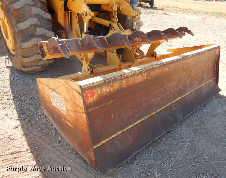 image for item KO9815 2001 John Deere 210LE  landscape tractor