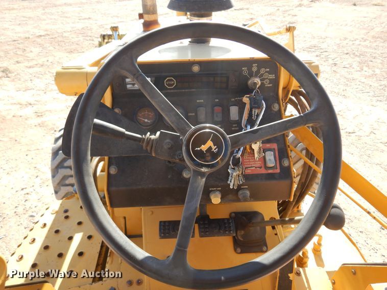 image for item KO9815 2001 John Deere 210LE  landscape tractor