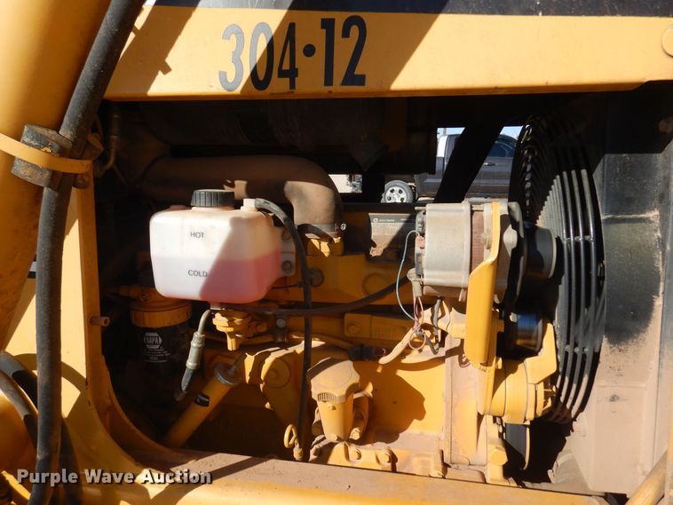 image for item KO9815 2001 John Deere 210LE  landscape tractor