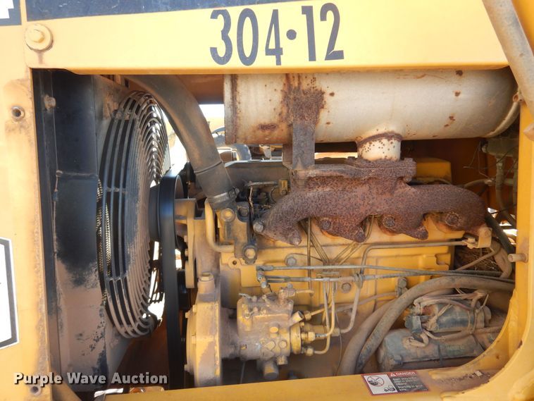 image for item KO9815 2001 John Deere 210LE  landscape tractor