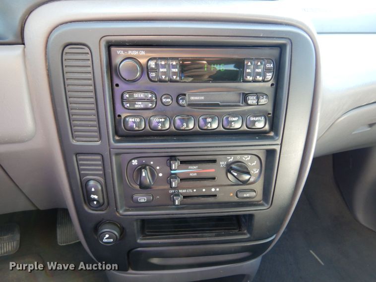 image for item KO9816 2003 Ford Windstar  van