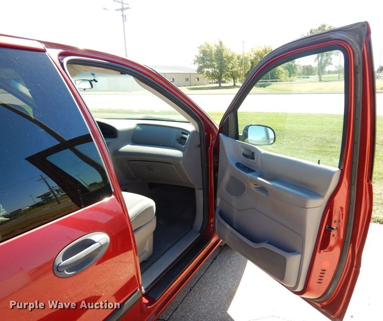 image for item KO9816 2003 Ford Windstar  van