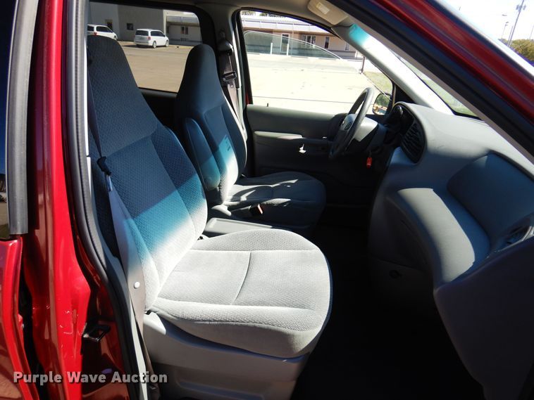 image for item KO9816 2003 Ford Windstar  van